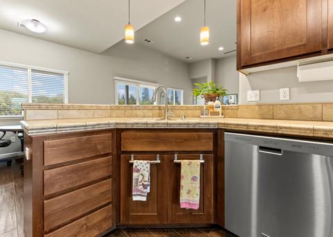 680 Danae Ct, Exeter, CA 93221 photo 9