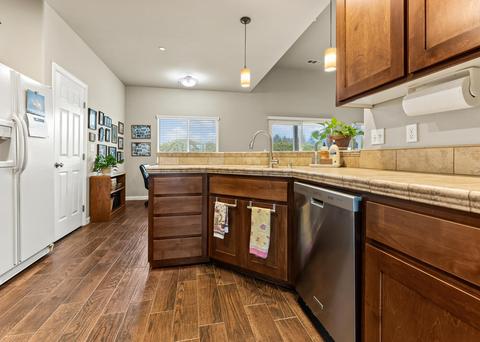 680 Danae Ct, Exeter, CA 93221 photo 8