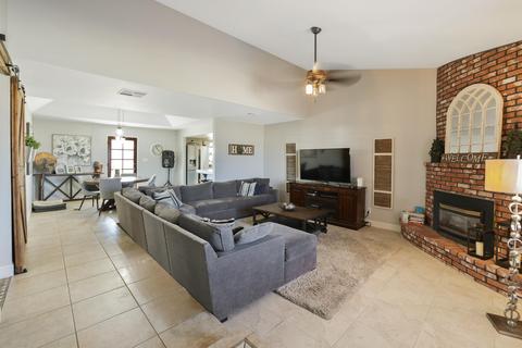 2721 Patterson Ave, Corcoran, CA 93212 photo 4