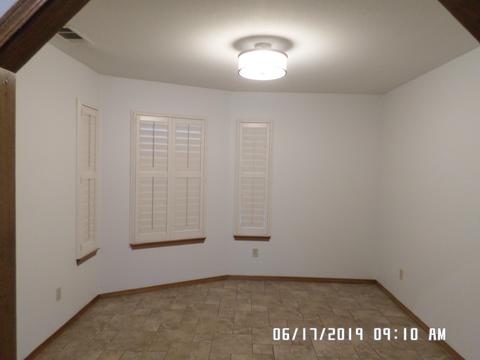 1006 E Cambridge Ave, Visalia, CA 93292 photo 7