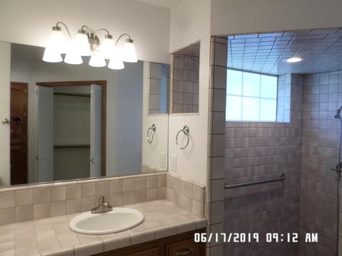 1006 E Cambridge Ave, Visalia, CA 93292 photo 11