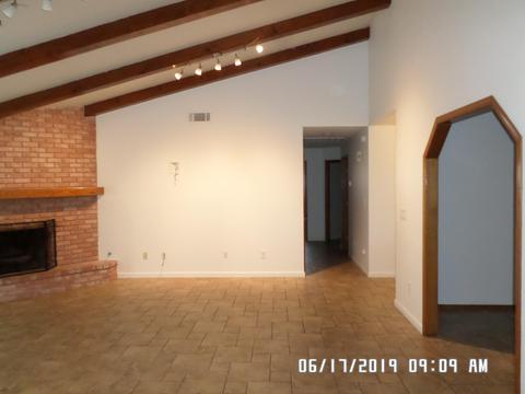 1006 E Cambridge Ave, Visalia, CA 93292 photo 3