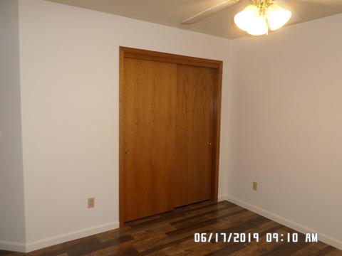 1006 E Cambridge Ave, Visalia, CA 93292 photo 14