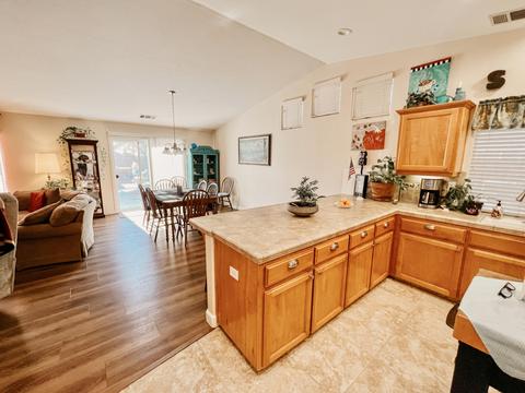 1559 Big Sur Dr, Lemoore, CA 93245 photo 7