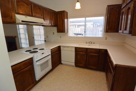 1952 E Harold Ave, Visalia, CA 93292 photo 9