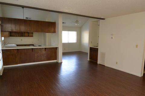 1952 E Harold Ave, Visalia, CA 93292 photo 6