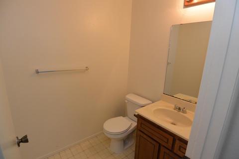 1952 E Harold Ave, Visalia, CA 93292 photo 13