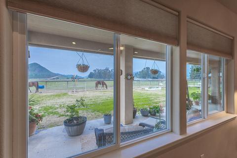 30740 Mehrten Dr, Exeter, CA 93221 photo 3