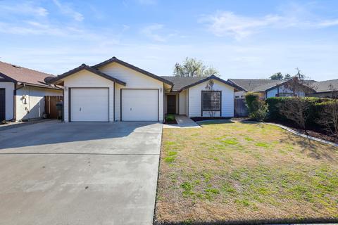 4615 W Iris Ave, Visalia, CA 93277 photo 1