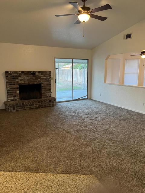 2732 E Parker Ct, Visalia, CA 93292 photo 2