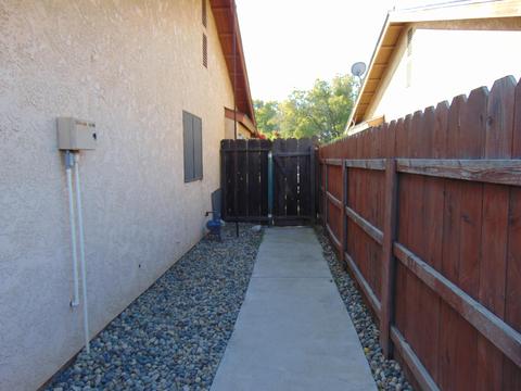 1313 E Millard Way, Dinuba, CA 93618 photo 10