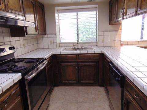 1313 E Millard Way, Dinuba, CA 93618 photo 4