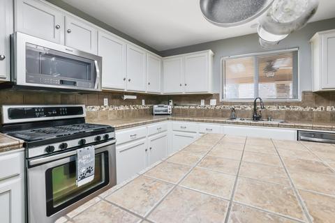 4313 E Bennett Cir, Visalia, CA 93292 photo 20