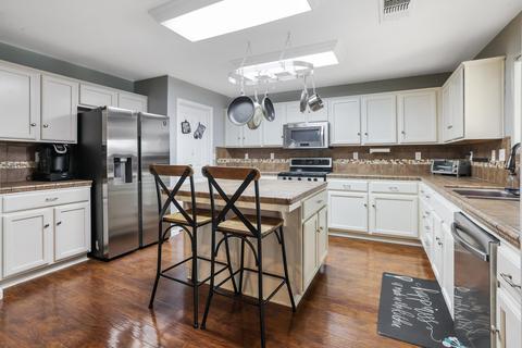 4313 E Bennett Cir, Visalia, CA 93292 photo 18