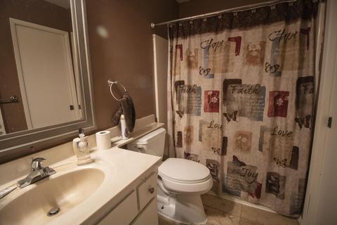 641 E Prospect Ave, Visalia, CA 93292 photo 9