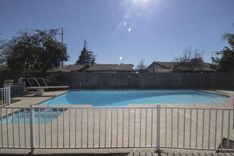 2823 E Vine Ave, Visalia, CA 93292 photo 3