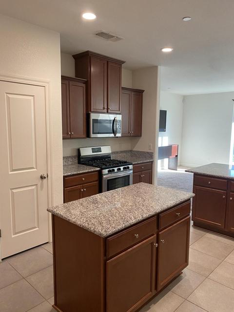 3075 Bora Ave, Tulare, CA 93274 photo 8