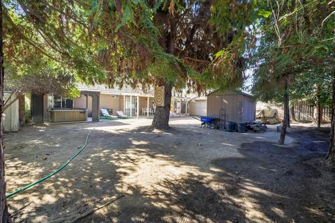 2502 E Harold Ct, Visalia, CA 93292 photo 24