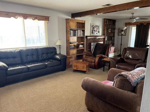 1629 E Cheryl Ln, Tulare, CA 93274 photo 5