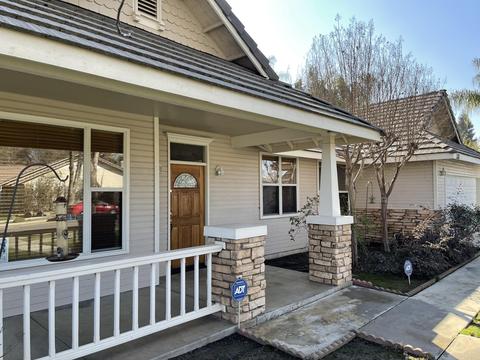539 E Modoc Ave, Visalia, CA 93292 photo 2