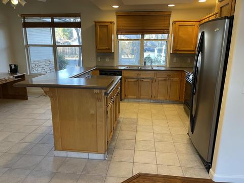 539 E Modoc Ave, Visalia, CA 93292 photo 11