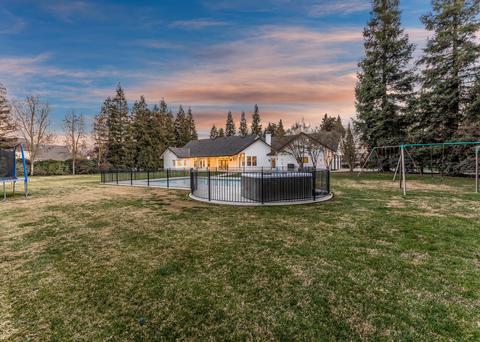 13274 Perry Ct, Visalia, CA 93292 photo 61