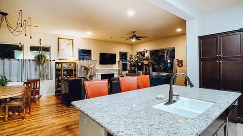 2034 Rialto Ave, Clovis, CA 93611 photo 4