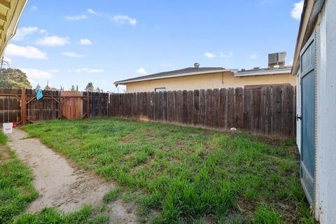 956 W 24th St, Merced, CA 95340 photo 22