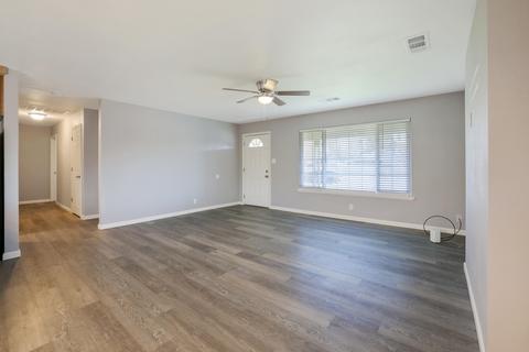 956 W 24th St, Merced, CA 95340 photo 8