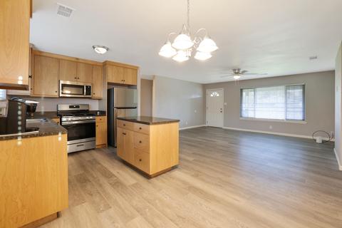 956 W 24th St, Merced, CA 95340 photo 13