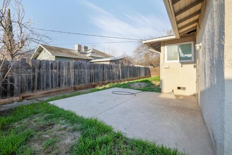 956 W 24th St, Merced, CA 95340 photo 24
