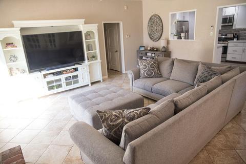 199 Estate Dr, Tulare, CA 93274 photo 5