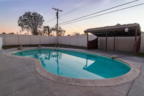 325 E Pleasant Ave, Tulare, CA 93274 photo 21