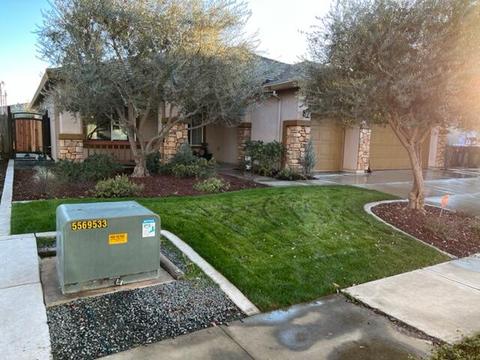 3097 Ryan Ave, Tulare, CA 93274 photo 2