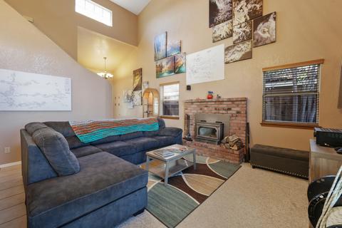 2138 E Kaweah Ct, Visalia, CA 93292 photo 16