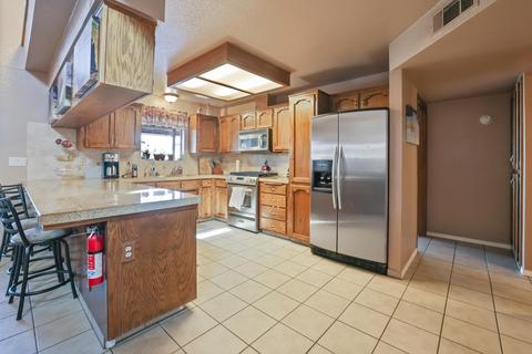 2138 E Kaweah Ct, Visalia, CA 93292 photo 18