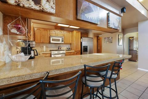 2138 E Kaweah Ct, Visalia, CA 93292 photo 17