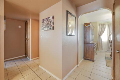 2138 E Kaweah Ct, Visalia, CA 93292 photo 20