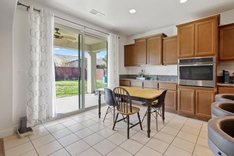 991 E Skylar Ave, Fowler, CA 93625 photo 21