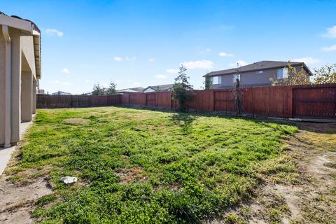 991 E Skylar Ave, Fowler, CA 93625 photo 38