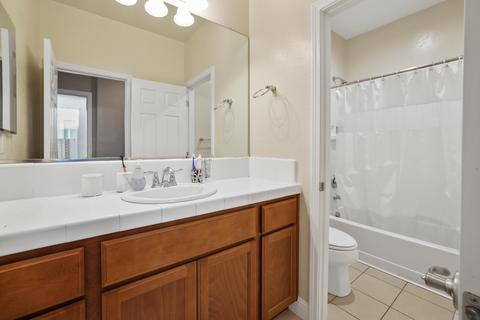 991 E Skylar Ave, Fowler, CA 93625 photo 35