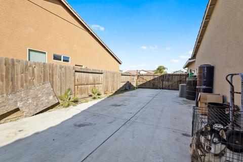 991 E Skylar Ave, Fowler, CA 93625 photo 43