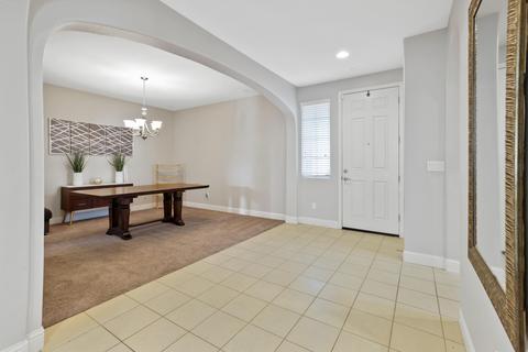 991 E Skylar Ave, Fowler, CA 93625 photo 7