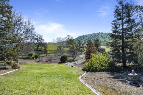 31794 Mill Dr, Springville, CA 93265 photo 4