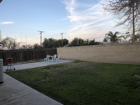 979 Robin Ct, Hanford, CA 93230 photo 5
