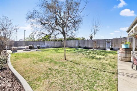 609 E Laurel Ave, Visalia, CA 93292 photo 25