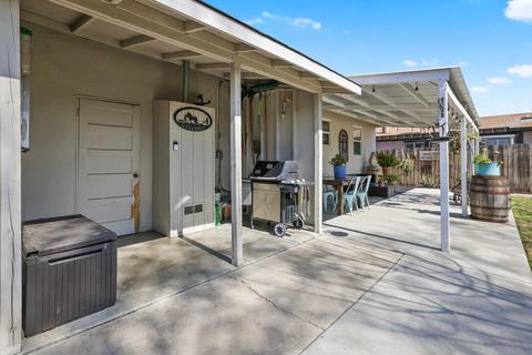 609 E Laurel Ave, Visalia, CA 93292 photo 22