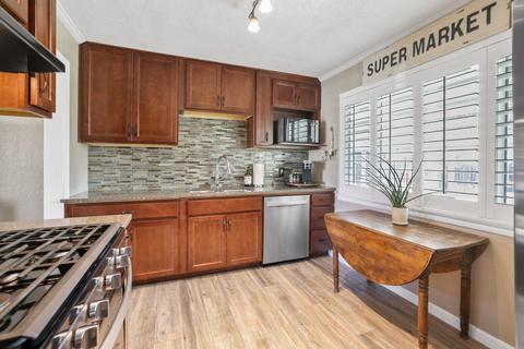 609 E Laurel Ave, Visalia, CA 93292 photo 7
