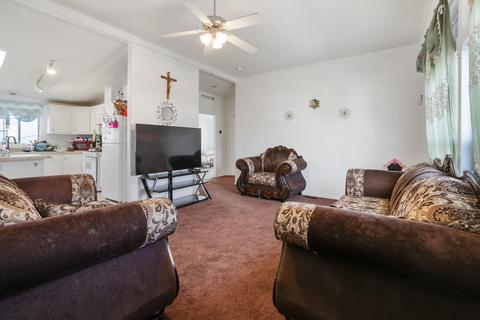 565 N State St, Earlimart, CA 93219 photo 6