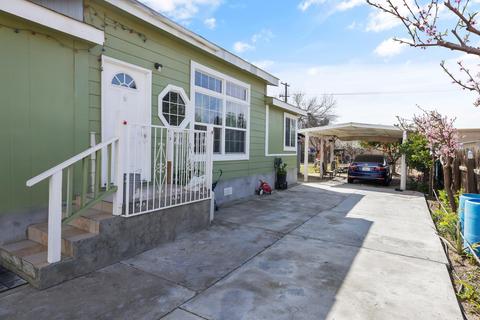 565 N State St, Earlimart, CA 93219 photo 4